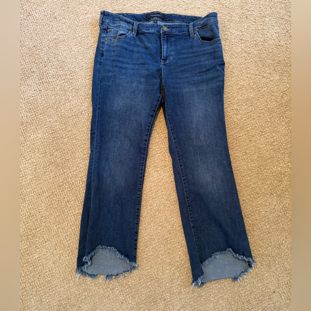 Liverpool Cropped Flare Jeans with Raw Frayed Hem - Picture 2 of 5